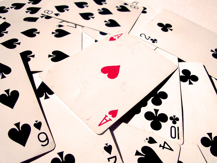 Jogue Buraco, Tranca, Poker, Sinuca e Truco no Netcartas ! Buraco, tranca e  truco online. Jogos de baralho Netcartas